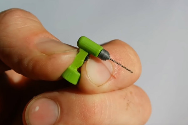 Der kleinste Akkuschrauber der Welt