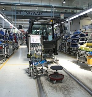 Landmaschinenhersteller CNH Industrial setzt am Standort St. Valentin bei Linz bei manuellen Schraubvorgängen Werkerführungssysteme zur Steuerung und Dokumentation ein.