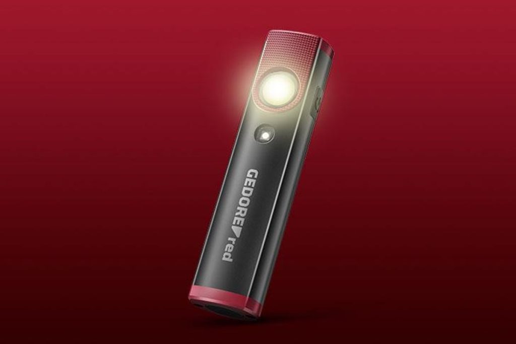 Die neue Mini-Arbeitslampe UV von GEDORE red. Flexibles und handliches Licht für jeden dunklen Winkel